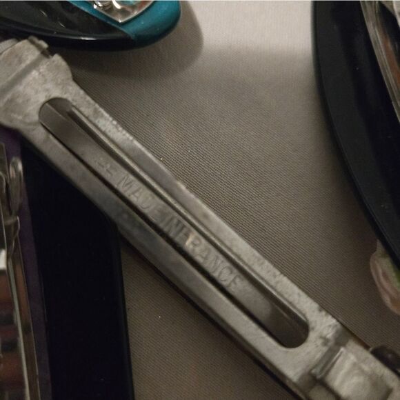 VTG Lot of 55 + Hair Clips,Barretes Made In France US, HK Hand Pained Rare - Picture 15 of 16